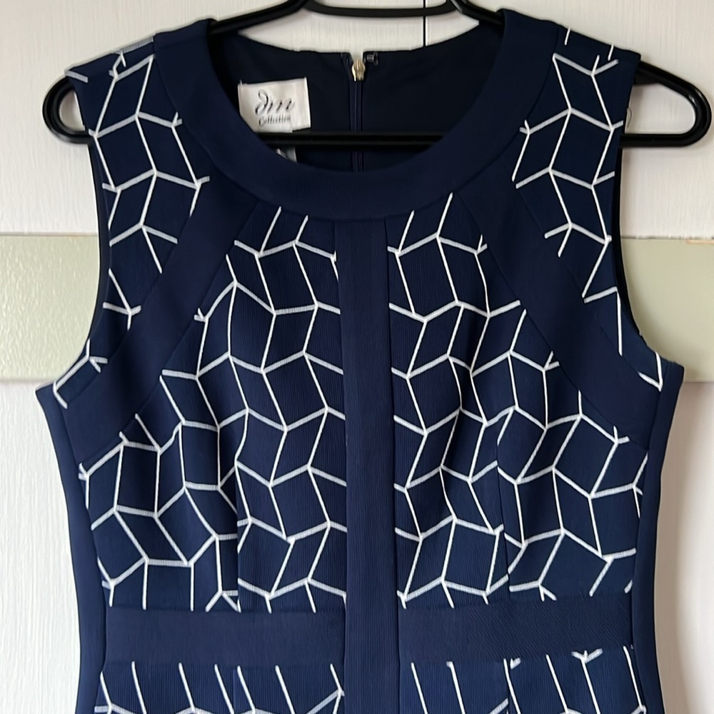 DM Collection Navy Blue Bodycon Midi Dress Crew Neck Back Zip - Size 4 - Picture 3 of 14